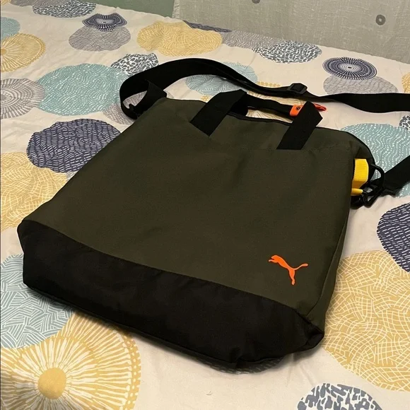 Puma Men's Olive and Black Messenger Bag like new - Picture 2 of 11